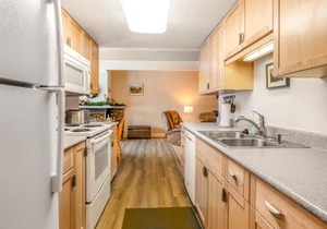 Ski and Racquet Club Condo