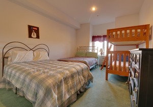 Ski-In/Ski-Out Family Getaway with Deck, Shared Pool & Hot Tub