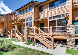 Ski In/Ski Out Peak 9 Townhouse; Newly Remodeled Sleeps 8