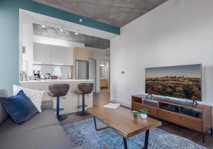 Sleek Kendall Sq 2BR, Gym, Doorman, walk to MIT by Blueground