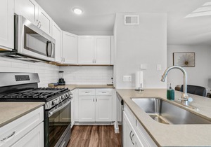 Small 1 Bedroom Apt in Highland Austin 2321