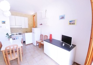 Small villa by the sea (Int. 2) 2 steps from the sea