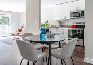 Smart Sunnyvale 1BR w/Gym, Pool, Spa, near Transit, by Blueground