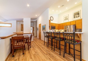 Snowcreek Mammoth Mountain & Golf Course View Home. Family & Pet-Friendly!