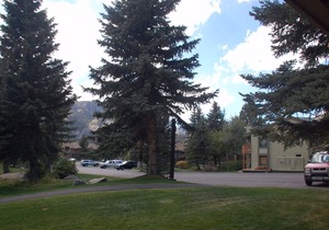 Snowcreek Resort Vacation Rental #201