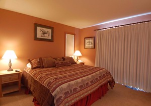Snowcreek Resort Vacation Rental #908