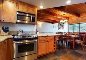 Snowflower 26 Remodeled Spacious Condo With Great Complex Amenities by RedAwning
