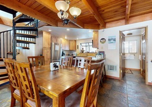 Snowflower 26 Remodeled Spacious Condo With Great Complex Amenities by RedAwning