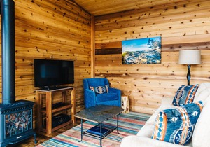 Snug Harbor Resort and Marina - One Bedroom Waterfront Cabin