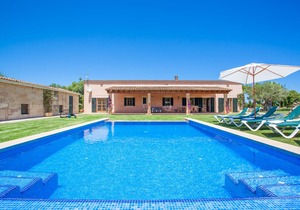Son Parera - Four Bedroom Villa, Sleeps 8