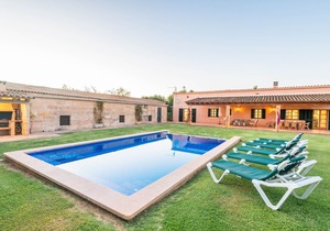 Son Parera - Four Bedroom Villa, Sleeps 8