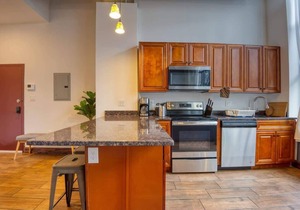 Sosuite | 1BR Apt w W/D, Gym, On-Site Restaurant
