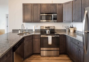 Sosuite | 2BR Apt w W/D, Gym, On-Site Restaurant