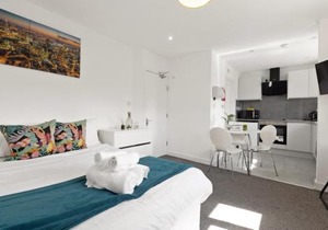 South Harrow Apartment