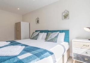 South Quay Penthouse - 2 Bed