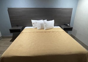 Southmore Motel
