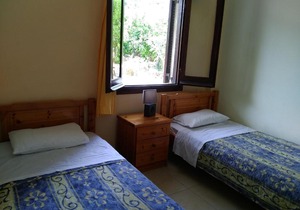 Spaceful apartment with veranda n garden