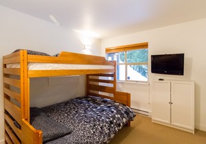 Spacious 2 bed, ski in/out, perfect location for summer & winter!