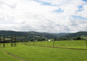 Spacious and well cared-for house with a panoramic view, sauna and a summer pool