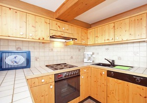 Spacious apartment in a Black Forest house with common room