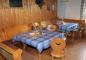 Spacious apartment **** with 2 bedrooms and balcony