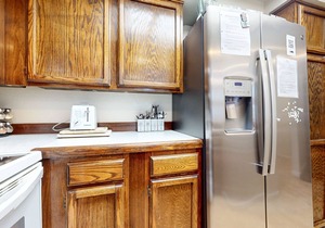 Spacious & Bright Condo with Air Conditioning! Near Walking/Biking Trails