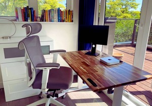 Spacious Family-Friendly Home Near UBC—Hot Tub, Sauna & A/C