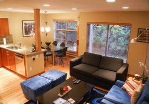Spacious Family Property, Private Garage, Blackcomb Mountain Access