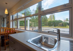 Spacious, Modern Studio Apartment below Coronet Peak