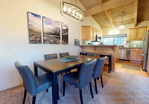 Spacious Remodeled Home, Family Favorite! Private Gas Grill, Near The Village