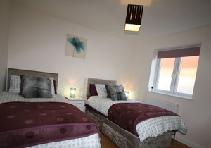 SPACIOUS SERVICED APARTMENT WITH 2 BEDROOMS IN THE HEART OF AYLESBURY.