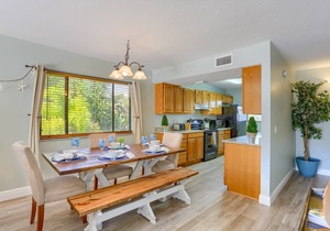 Sparkling Waterfront Pool, Budget-friendly, W/D, Free Wi-Fi, Cable, Netflix -128 Bayview Villas