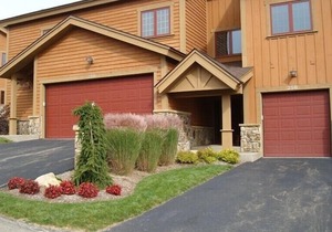 Spectacular Southwind Home! Excellent Ski In/Ski Out Access