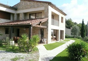 Splendid Holiday Home in Le Tignet South with Garden