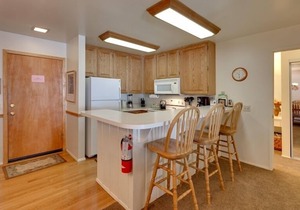 St Anton Condos #42 (2-Bedroom) with Pool by RedAwning