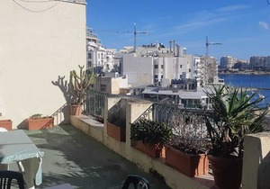 St Julians Mansionette with terrace and astonishing seaviews