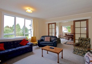 St Marys Vicarage Retreat - Raetihi Holiday Home