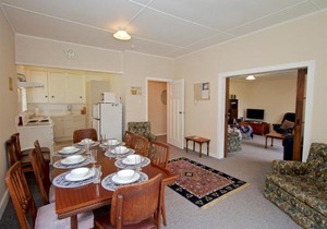 St Marys Vicarage Retreat - Raetihi Holiday Home