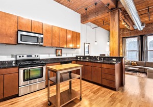 StaySTL-Extended Stays-2BR Loft-Pets-W/D