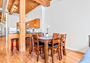 StaySTL- Stays-3 Bed Loft-Central Location-W/D-Dogs