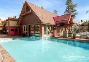 Steps to Adventure, Remodeled Kitchen, Wi-Fi, Ski in/out, Gas Fireplace TE411