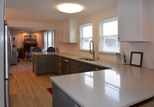 Steps to the Beach Ocean Block Downtown Dewey Beach Home Sleeps 14