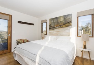 Strikes 2 Guest House