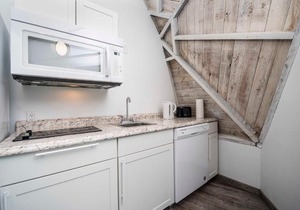 STUDIO 01 - Lake Sumner