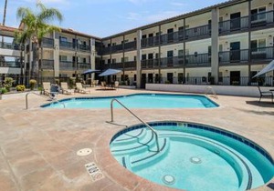 Studio 6 Ontario CA Convention Center Airport