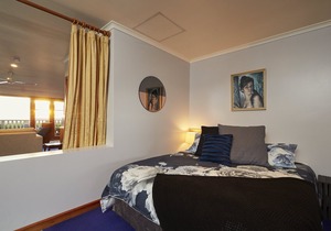 Studio apartment with mountain and sea view