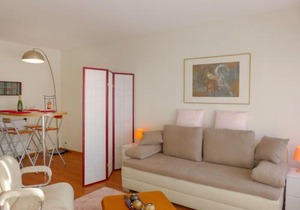 Studio Eperon B 22 by Interhome