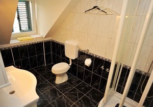 Studio flat near beach Sutivan, Brač (AS-17796-b)