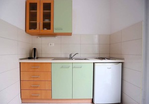 Studio flat with terrace Baška Voda, Makarska (AS-10406-e)