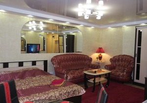 Studio on Kominterna 18 Center